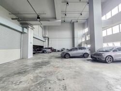 Carros Centre (D25), Factory #527960081